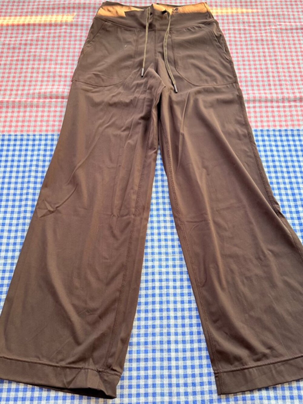 Lululemon Brown Sweatpants